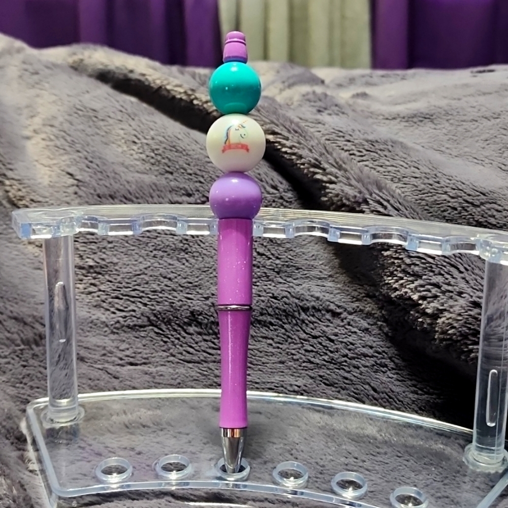 Handmade Decorative Unicorn beaded pen. Includes pouch